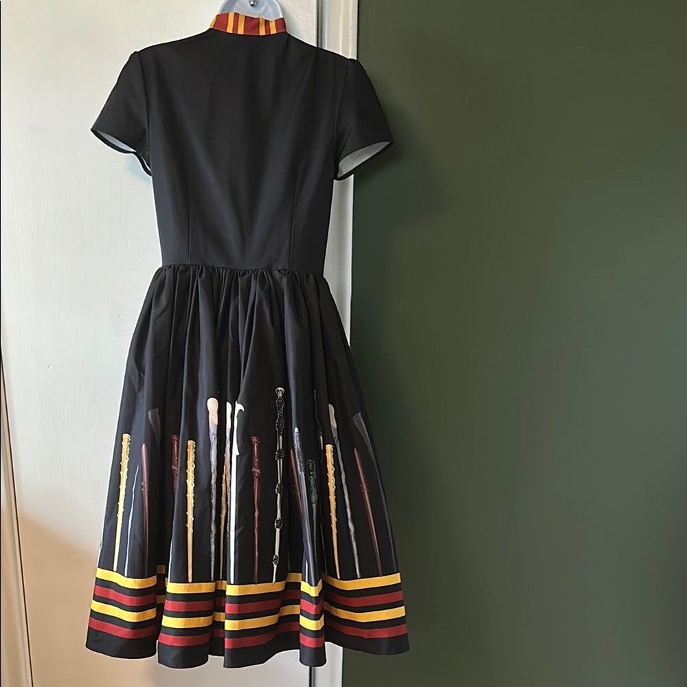 Unique Vintage x HP Gryffindor Wand Dress - Picture 4 of 10